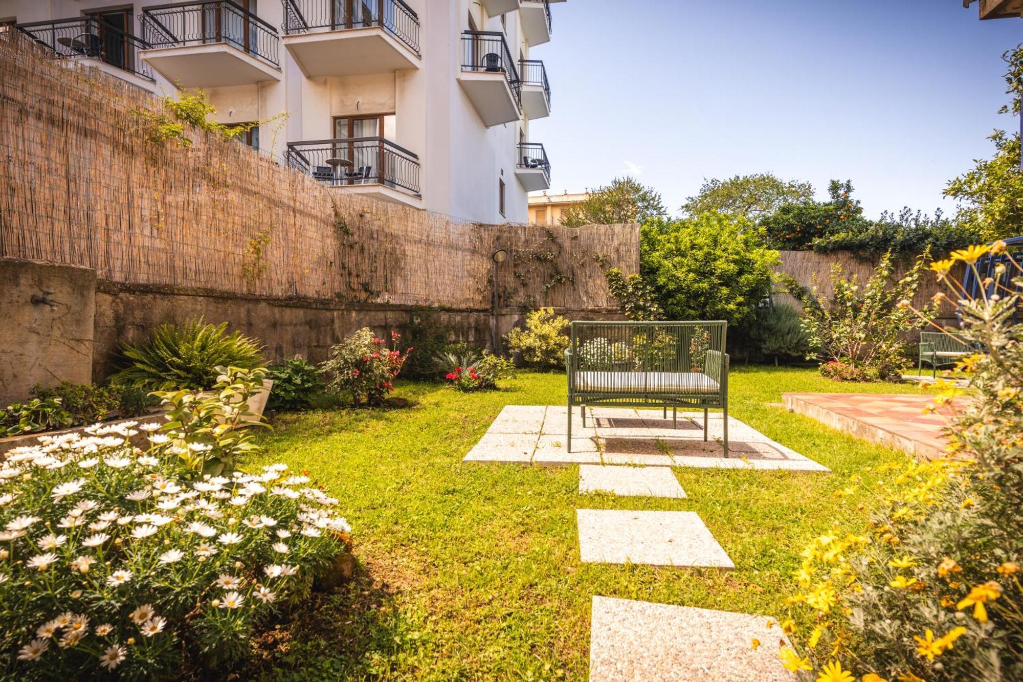 Sorrento Hidden Garden & Rooms Buitenkant foto